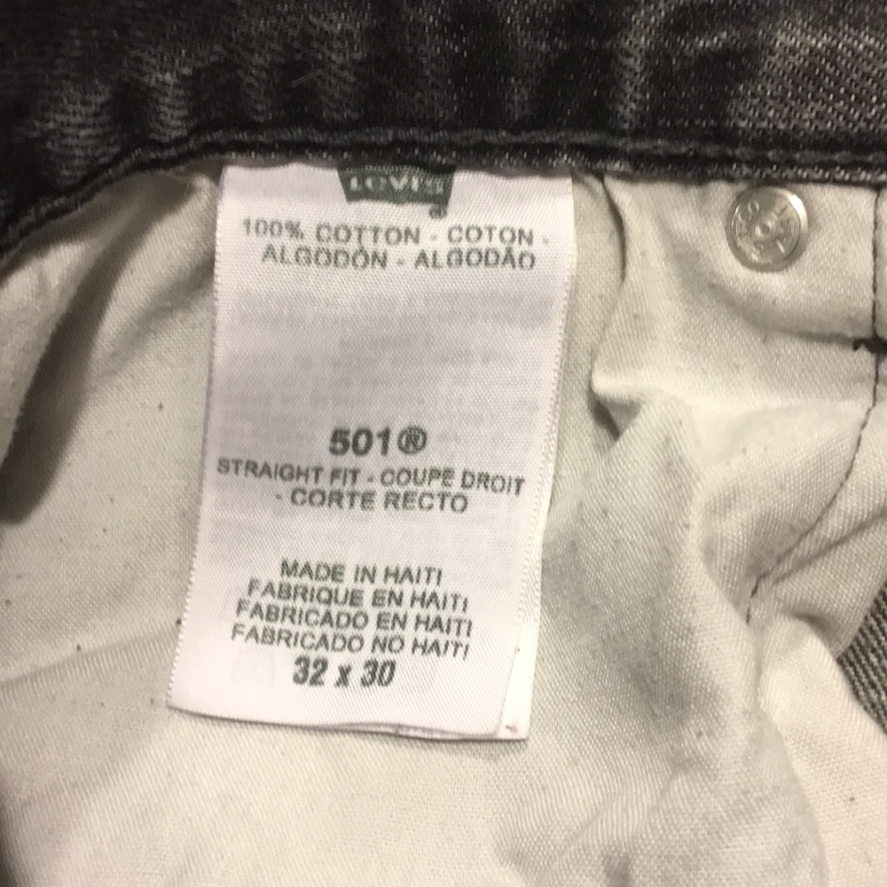 501 Levi’s Black washed Jeans. Size 32 - Picture 4 of 8
